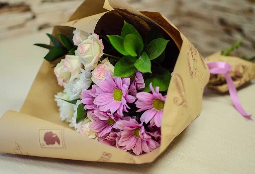 Букет цветов из: Розы и Хризантемы в Крупино