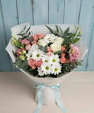Букет цветов из:  Розы, Лизиантусы и Хризантемы в Крупино
