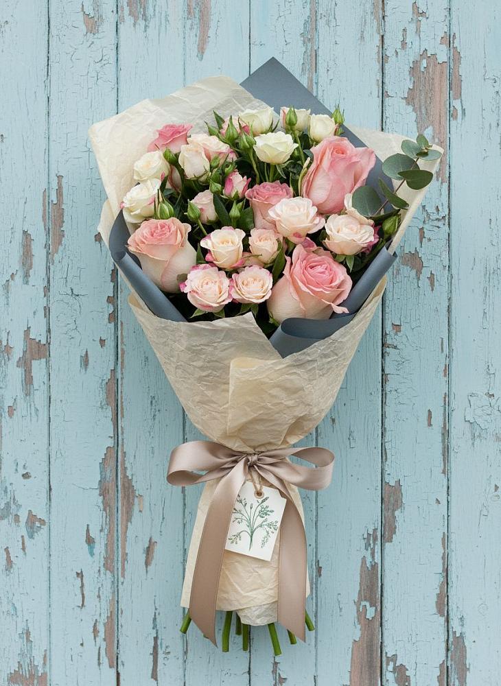 Букет цветов из: Розы в Крупино