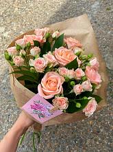 Букет цветов из:  Розы #REPLACE_PRED# Крупино