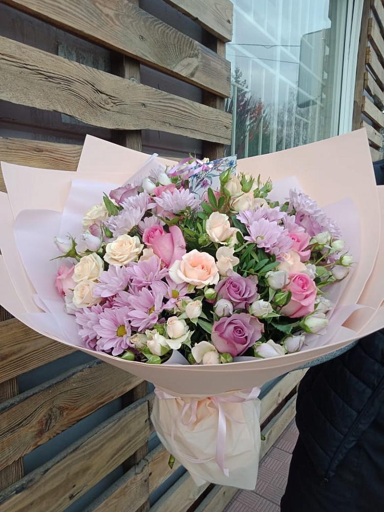 Букет цветов из: Розы и Хризантемы в Крупино