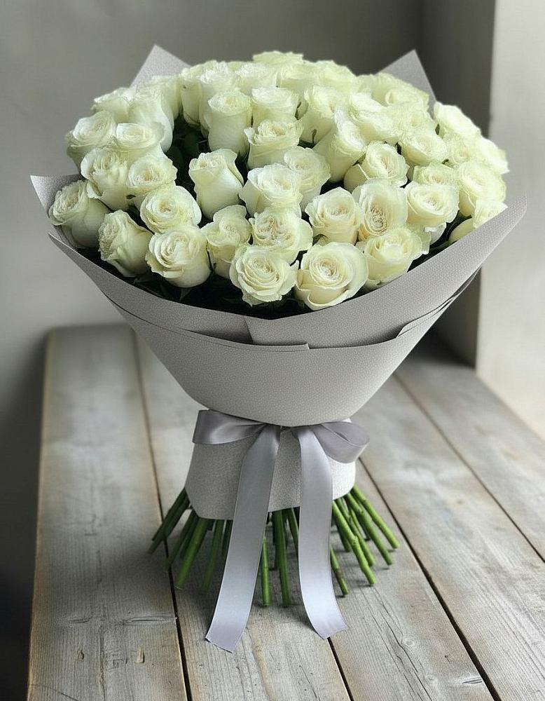 Букет 35 Белых роз в Крупино