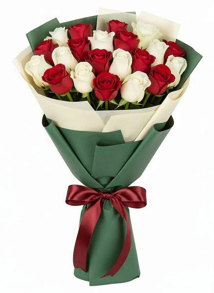 Букет Микс из красных и белых роз в Крупино