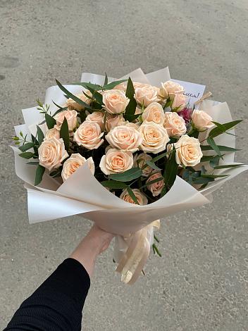 Букет Кремовые розы Латте в Крупино