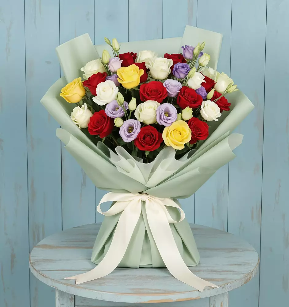 Букет цветов из: Розы в Крупино