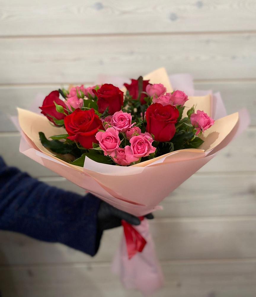 Букет цветов из: Розы в Крупино