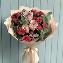 Букет цветов из:  Гвоздики и Розы #REPLACE_PRED# Крупино