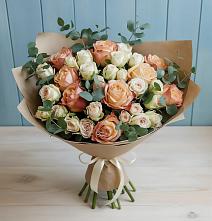 Букет цветов из:  Альстромерии и Розы в Крупино