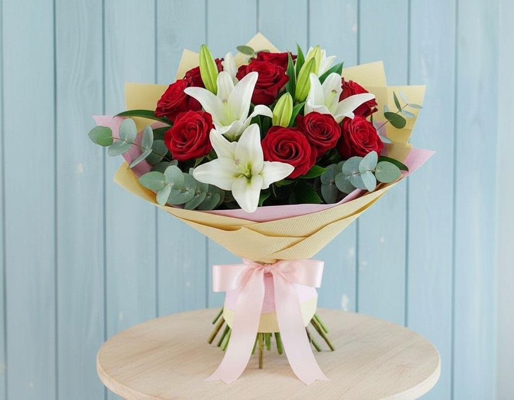 Букет цветов из: Лилии и Розы в Крупино